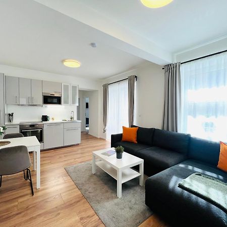 White Inn - Ferienwohnung Mit Terrasse ミュルツツーシュラーク エクステリア 写真