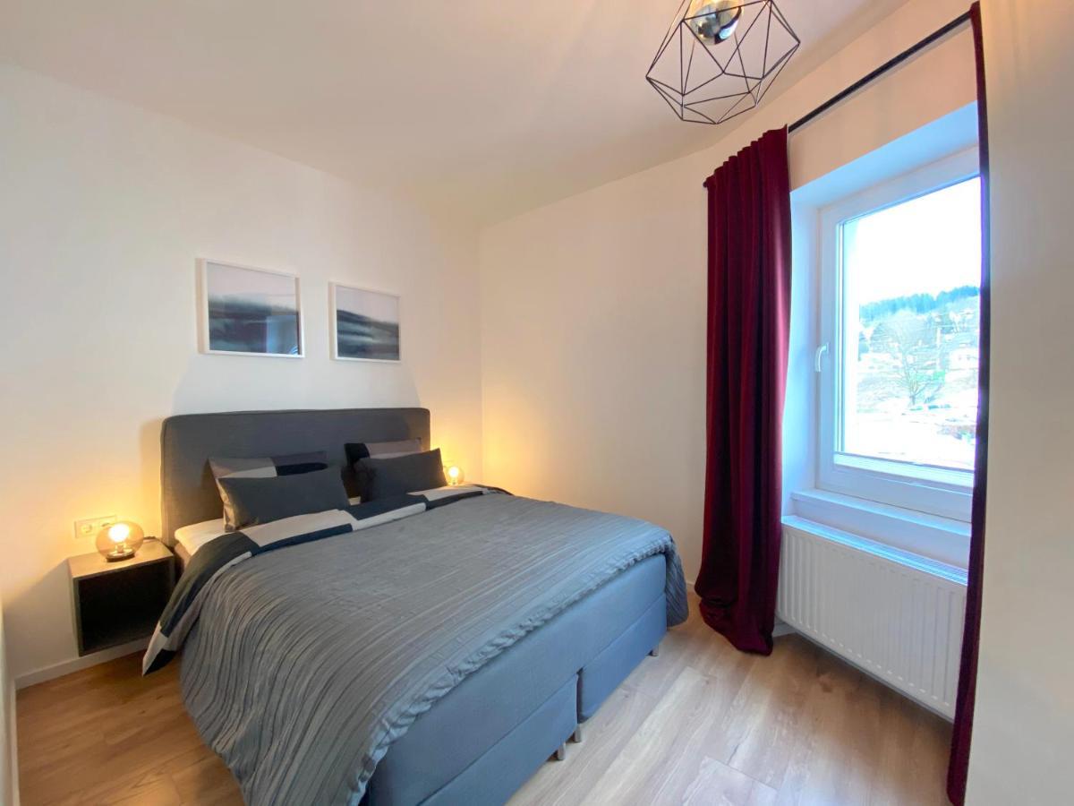 White Inn - Ferienwohnung Mit Terrasse ミュルツツーシュラーク エクステリア 写真