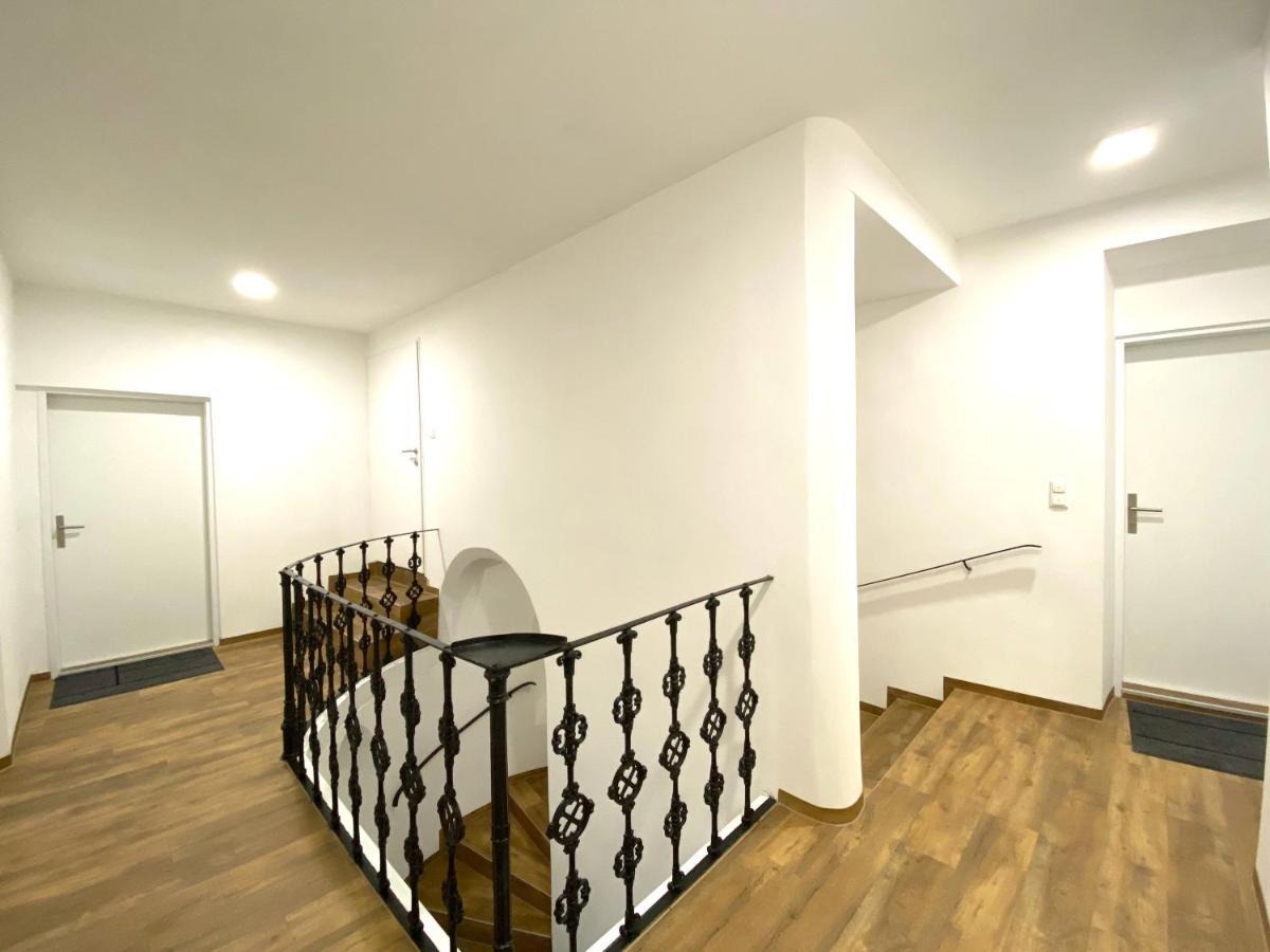 White Inn - Ferienwohnung Mit Terrasse ミュルツツーシュラーク エクステリア 写真